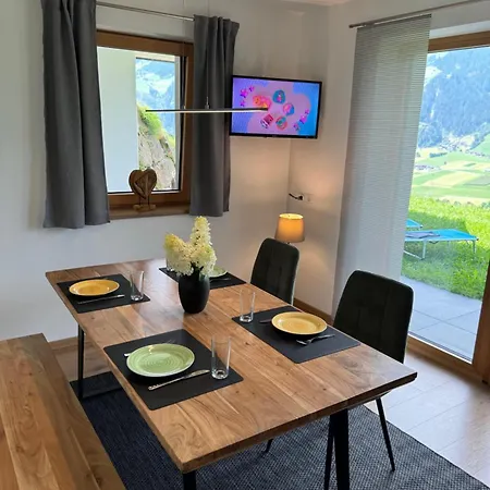 657 * Ramsau im Zillertal