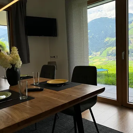 657 Apartament *
