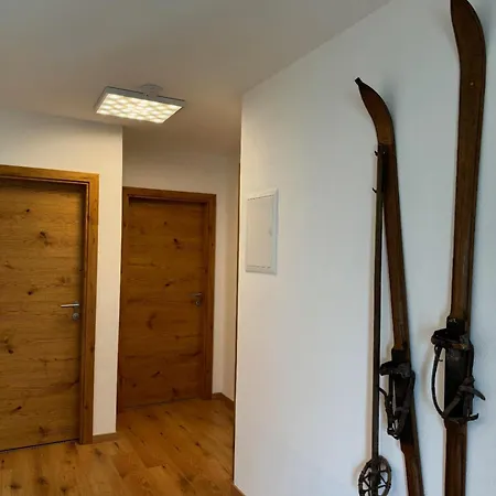 Apartament 657 *